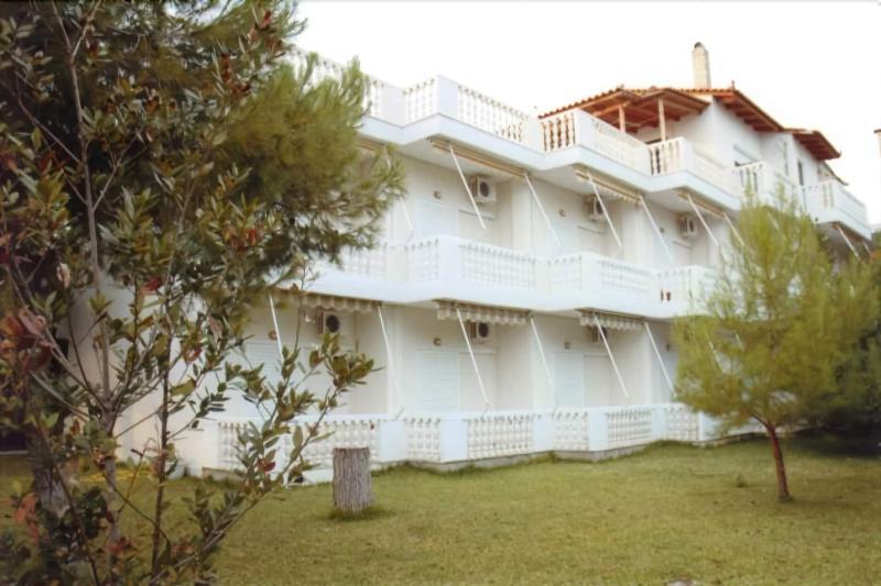 أمارنثوس Posidonia Pension المظهر الخارجي الصورة