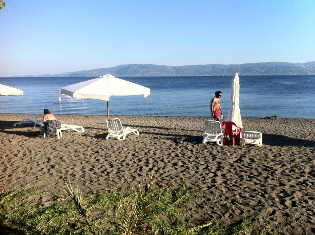 أمارنثوس Posidonia Pension المظهر الخارجي الصورة